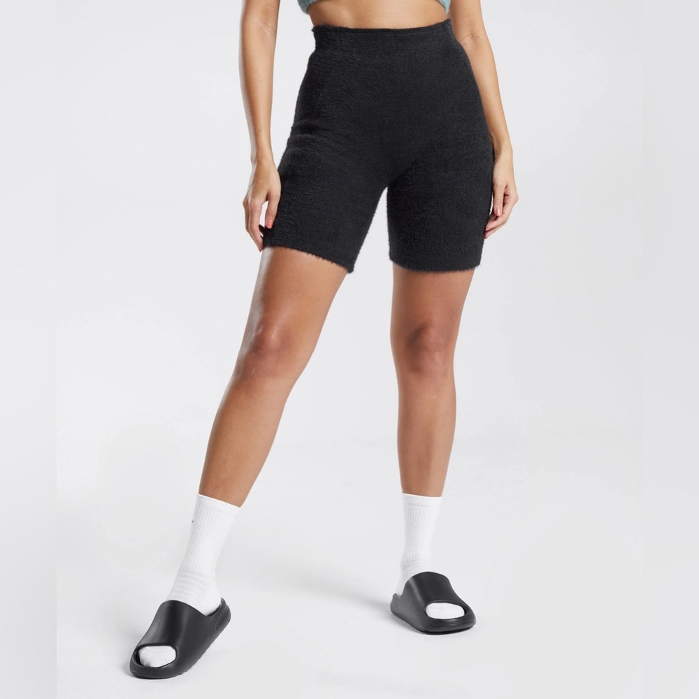 Gymshark “WHITNEY EYELASH KNIT SHORTS”